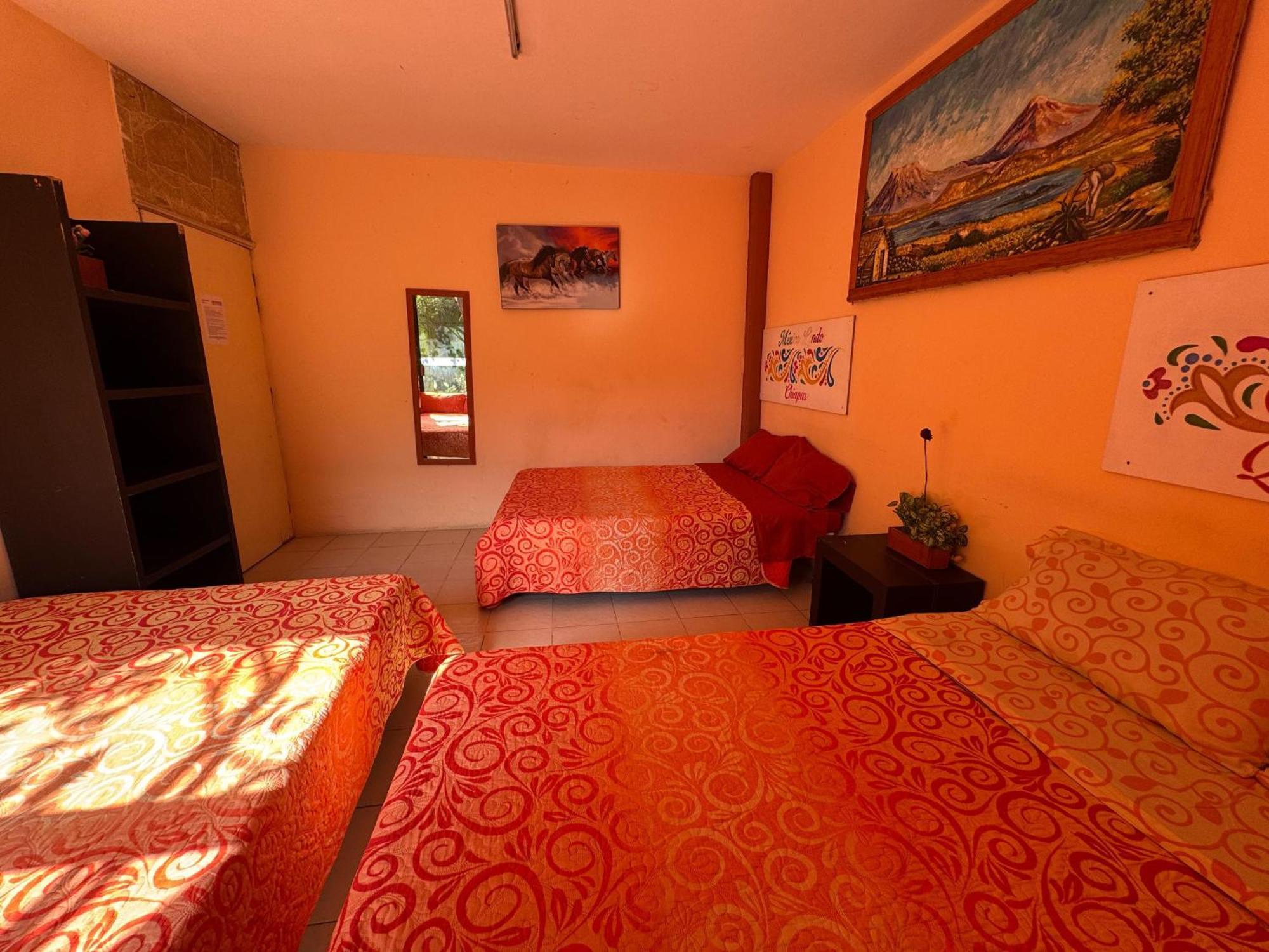 Lindo Homestay *